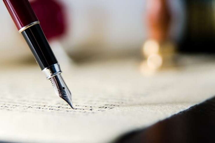 Law,Background,Theme.,Fountain,Pen,And,Handmade,Paper.,Law,Lawyer